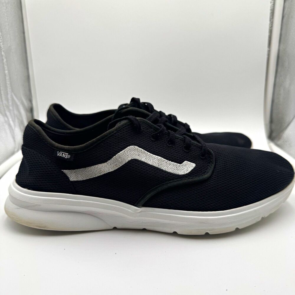 VANS UltraRange Rapidweld UltraCush Low Top Lace Up Men’s Sneakers Black/White
